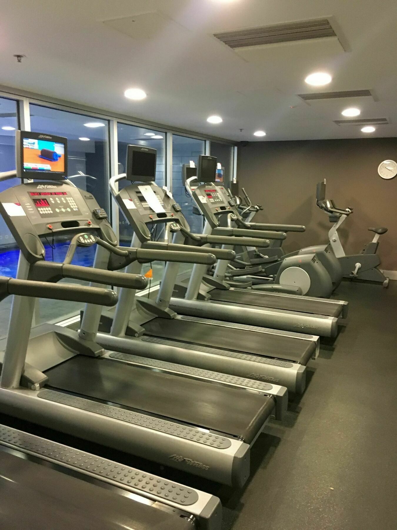 애들레이드 Luxury In The Sky On Hindmarsh Square 아파트 외부 사진